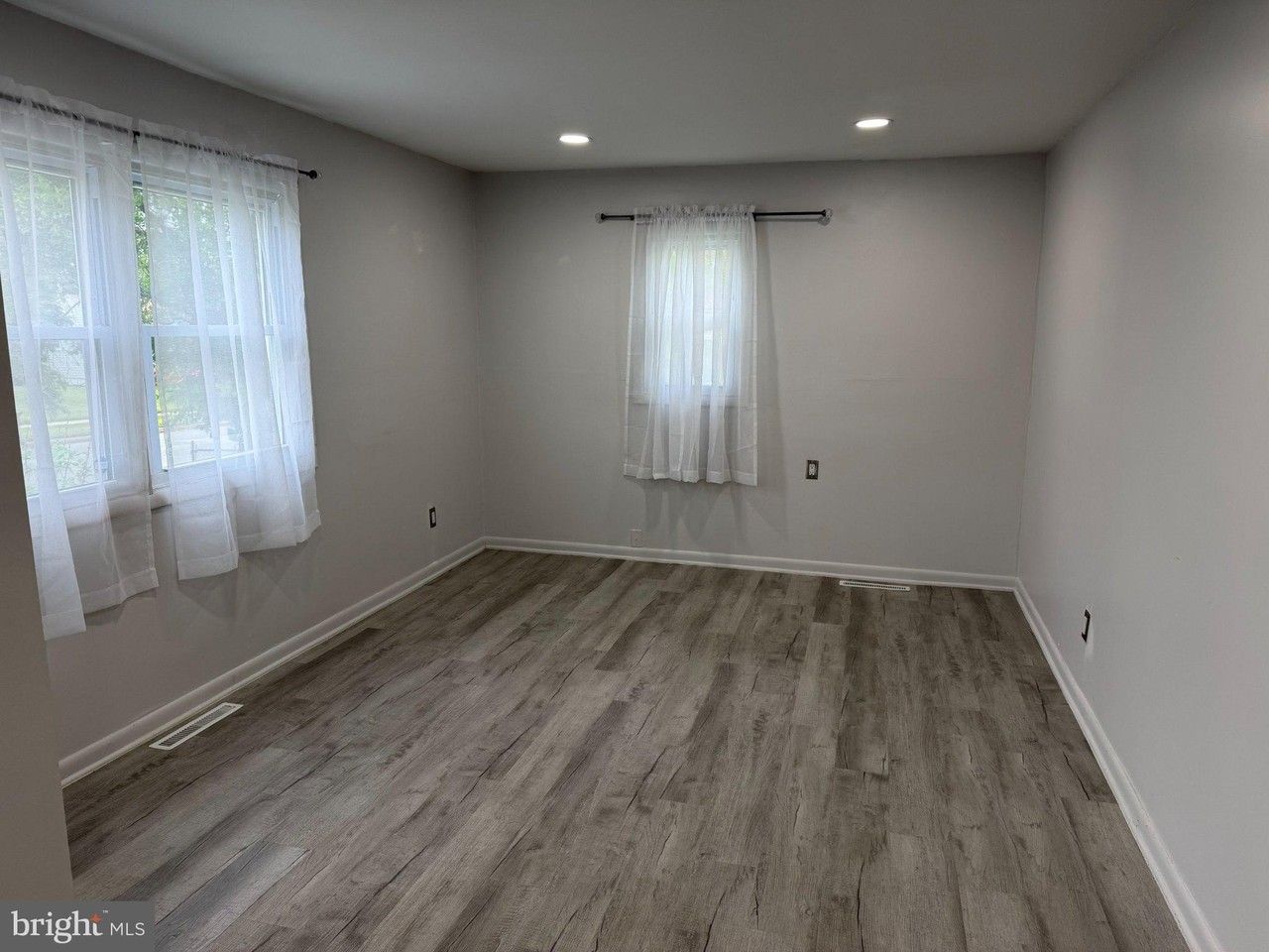 10 Burton Ave - Photo 6 of 14