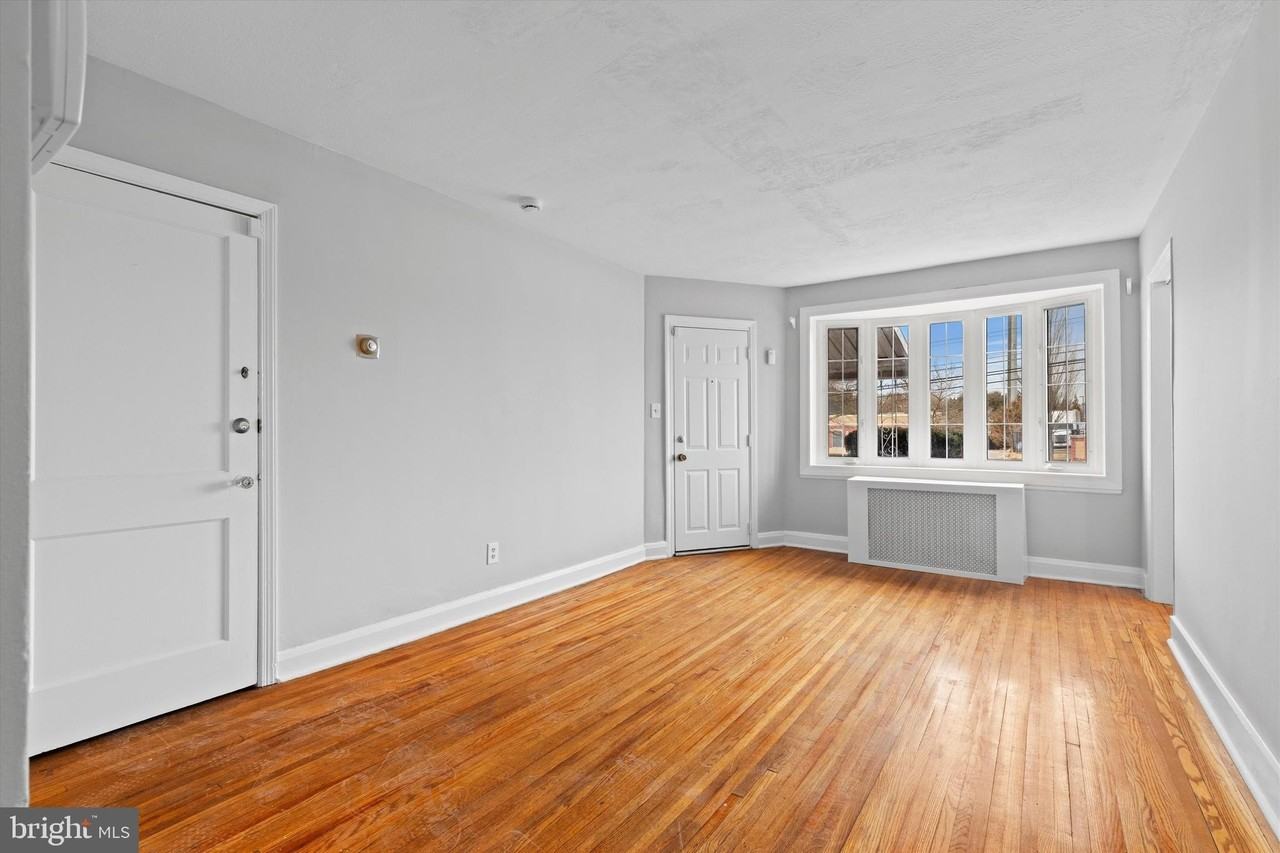 1315 Taylor Ave - Photo 5 of 13