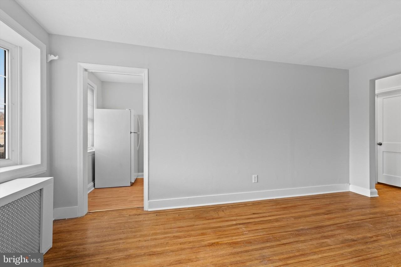 1315 Taylor Ave - Photo 7 of 13