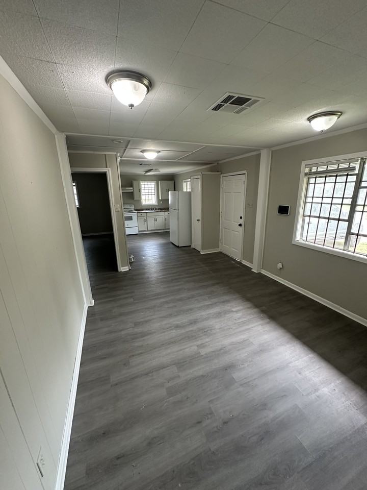 206 N Washington St #1 - Photo 3 of 12