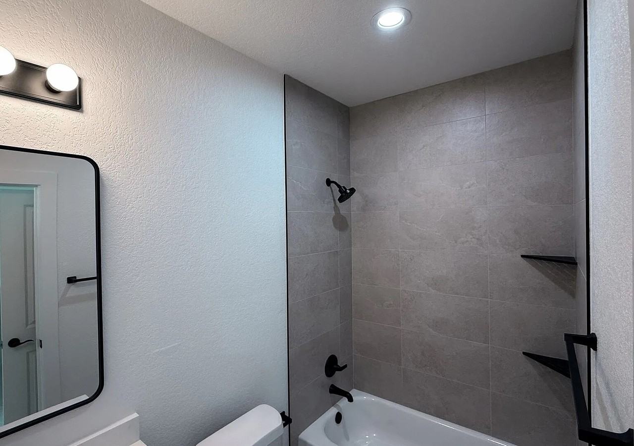 214 Pima St #102 - Photo 7 of 10