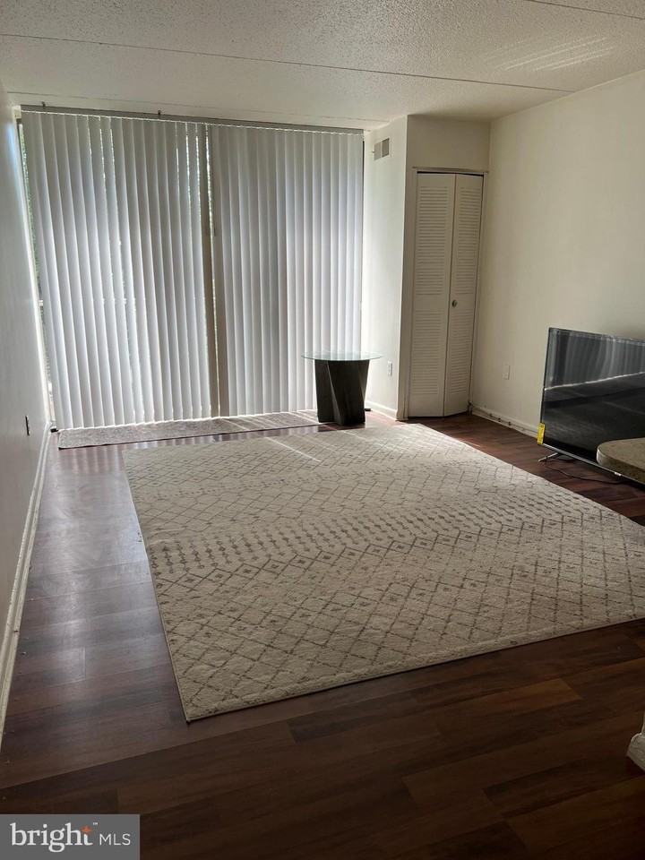 217 Cooper Landing Rd - Photo 6 of 35