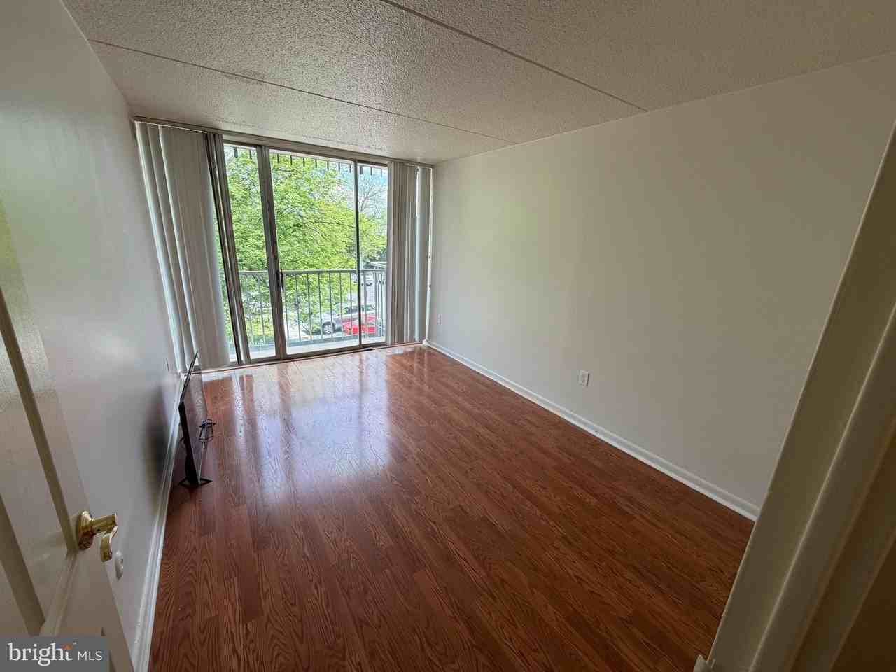 217 Cooper Landing Rd - Photo 7 of 35