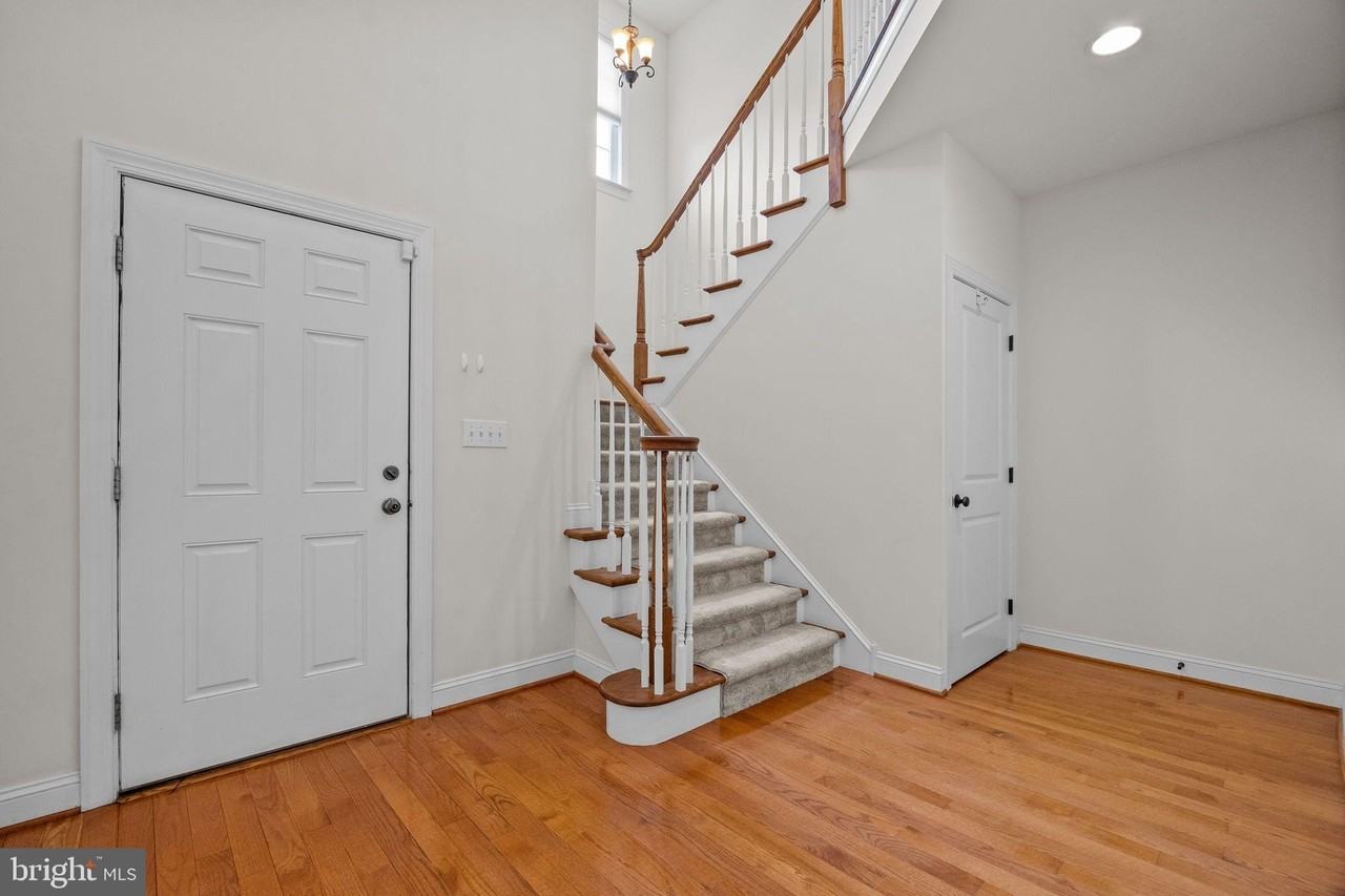 4223 Ferguson Dr - Photo 2 of 44