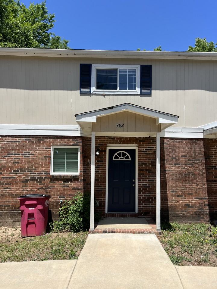378 Cowan St #382 - Photo 2 of 43