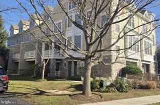 202 Cobblestone Dr - Photo 1 of 1
