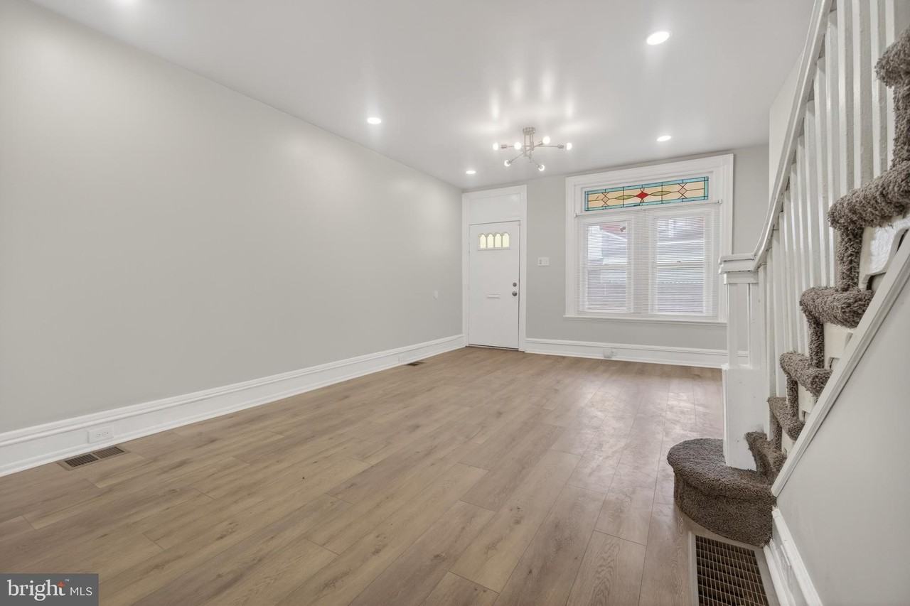 5437 Webster St - Photo 3 of 22