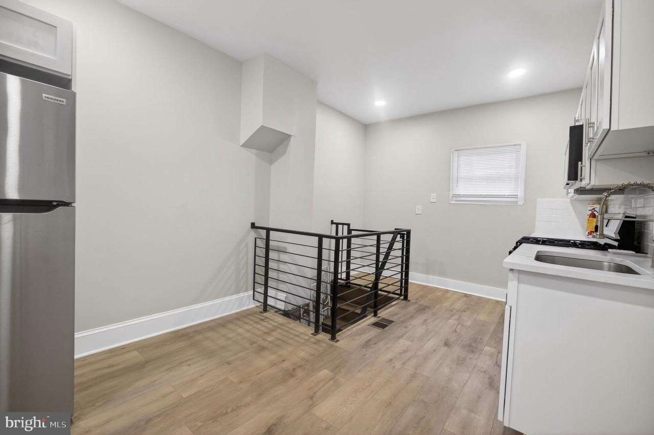 5437 Webster St - Photo 4 of 22