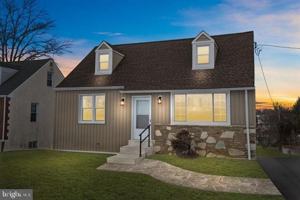 featured image of 513 Smithfield Ave