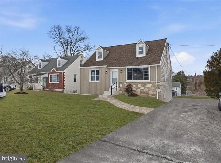 513 Smithfield Ave - Photo 2 of 23