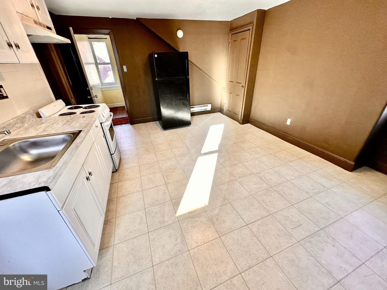 246 W Harvey St #3F - Photo 2 of 12