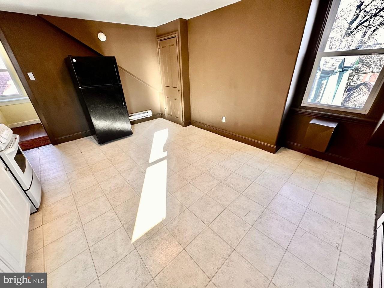 246 W Harvey St #3F - Photo 3 of 12