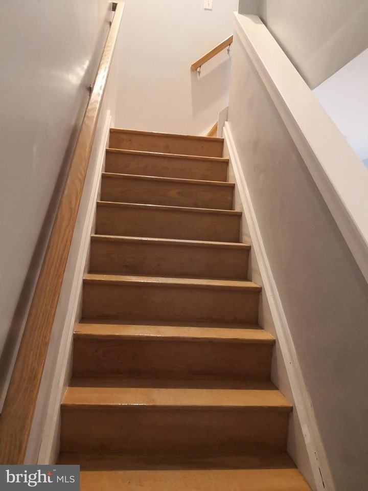 1125 Lemon St - Photo 6 of 29