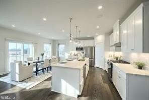 12 Ervin Dr - Photo 7 of 46