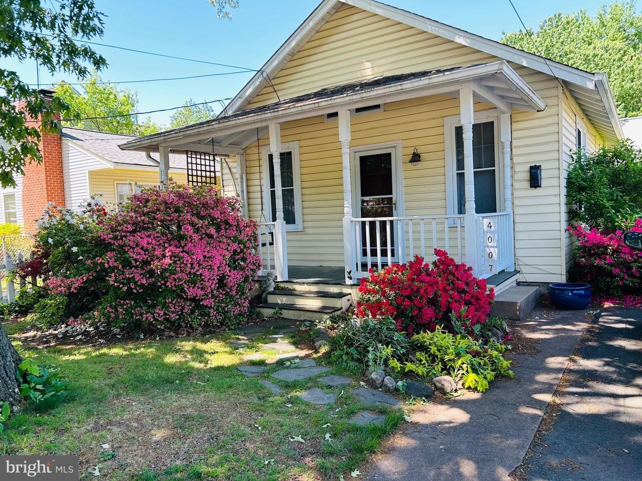 4007 9th St S - Photo 2 of 16