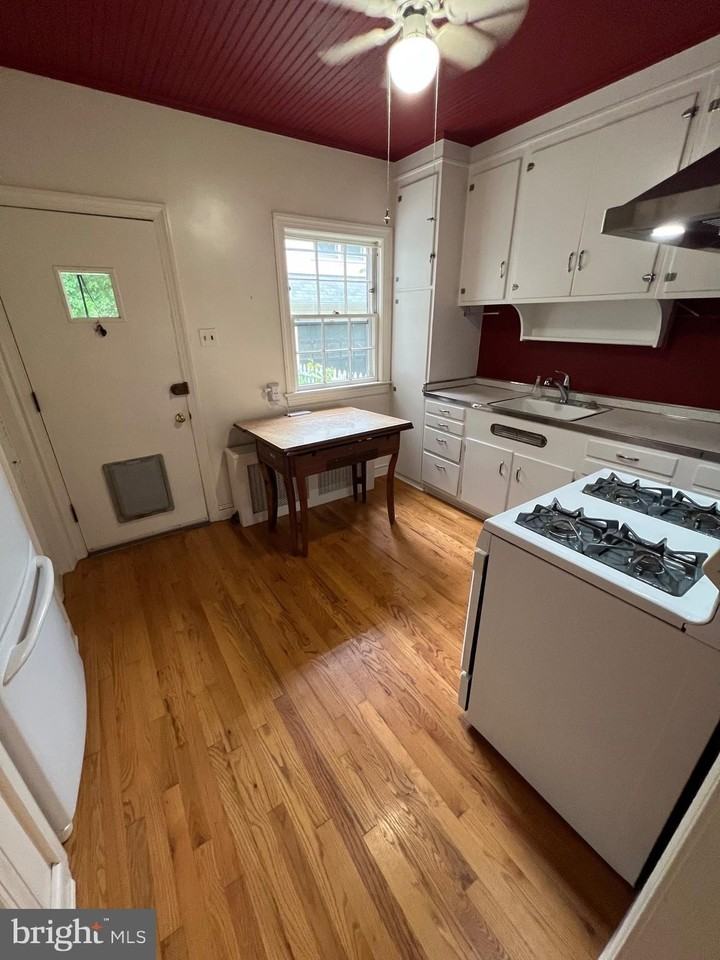4007 9th St S - Photo 4 of 16