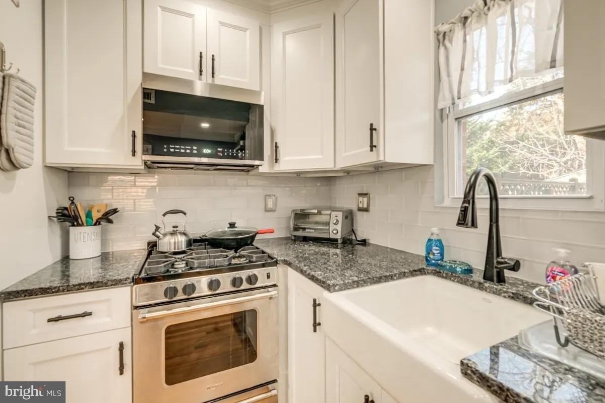 37 S Hudson St - Photo 6 of 20