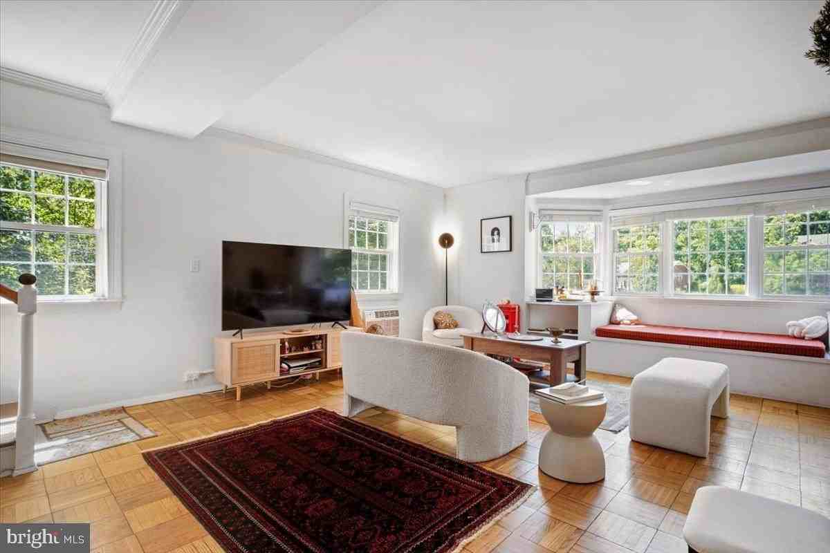 3403 Valley Dr - Photo 4 of 27