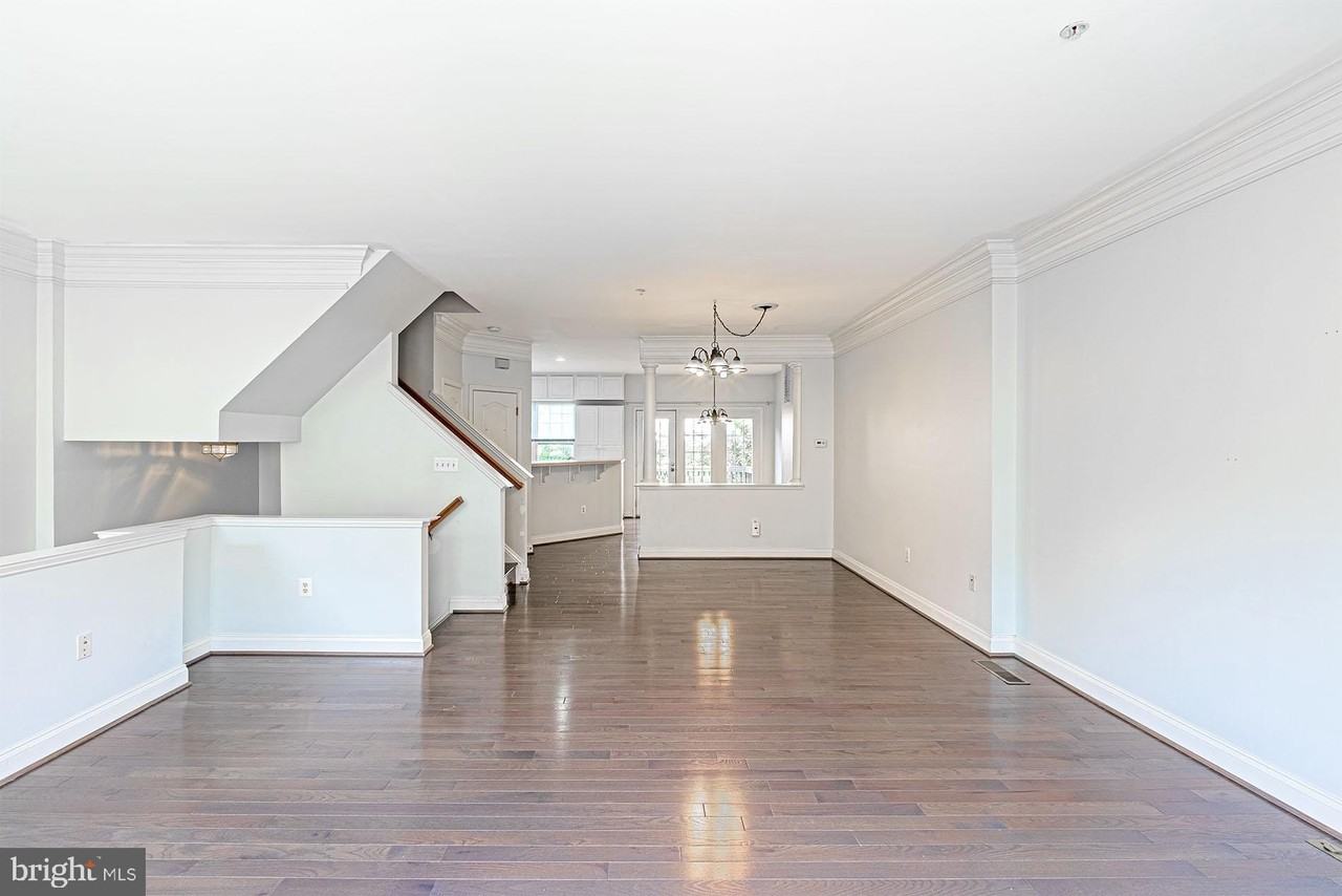 107 Colville Dr - Photo 2 of 19
