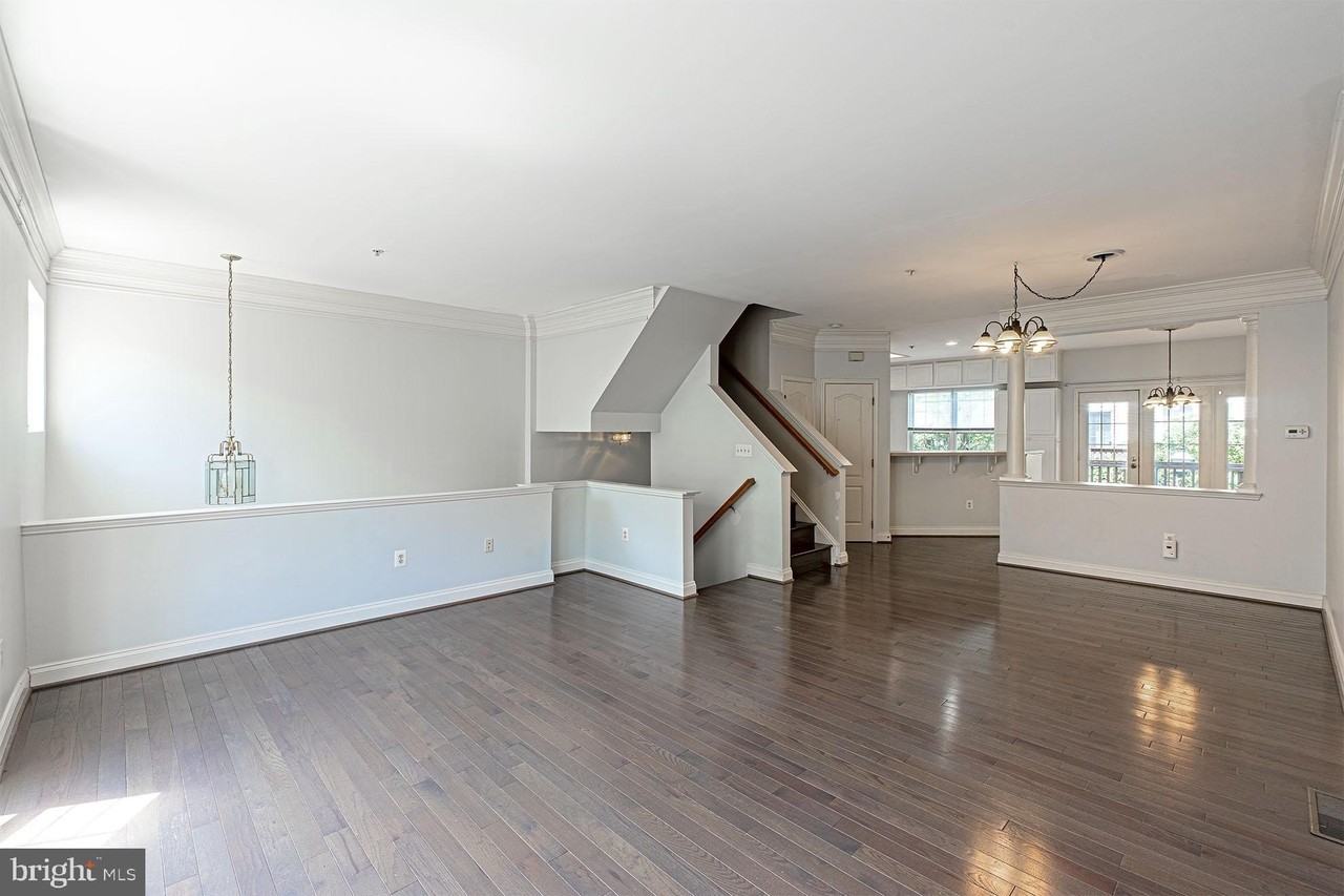 107 Colville Dr - Photo 4 of 19