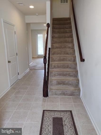 176 Solara Dr - Photo 2 of 12