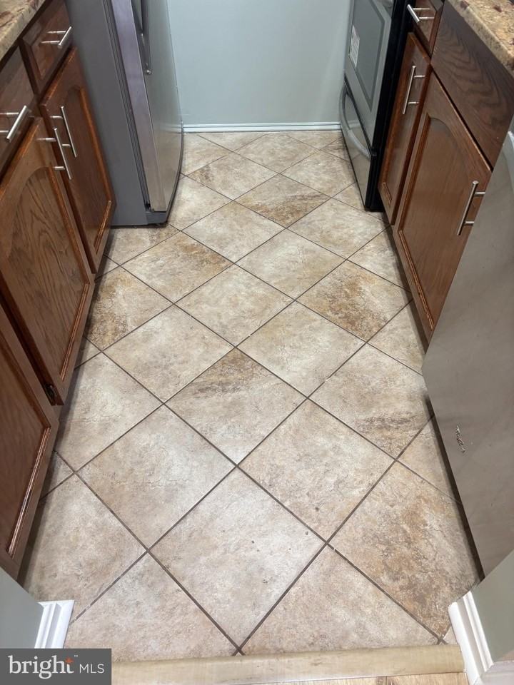 5807 Cove Landing Rd #204 - Photo 5 of 24