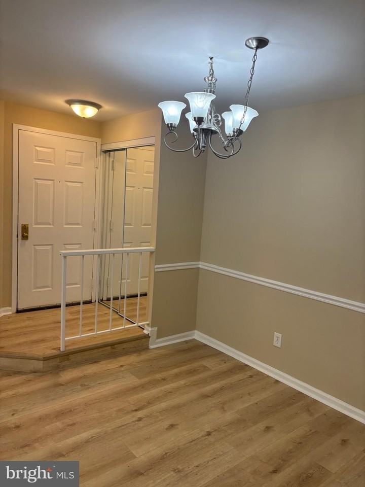 5807 Cove Landing Rd #204 - Photo 7 of 24