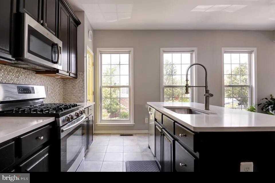 13118 Rose Petal Cir - Photo 5 of 31