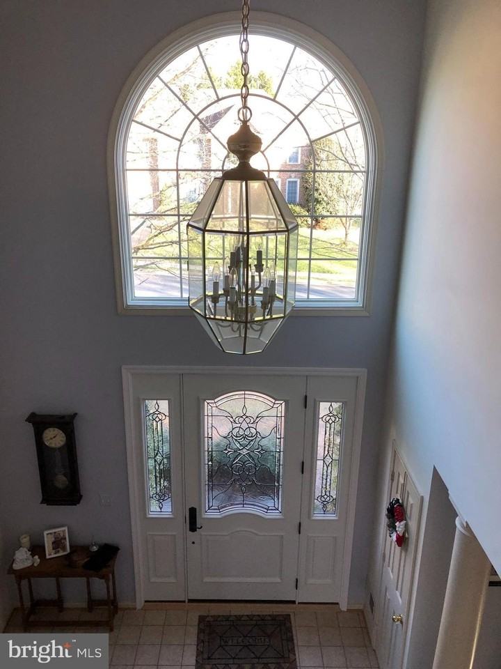 8530 Oak Chase Cir - Photo 4 of 28