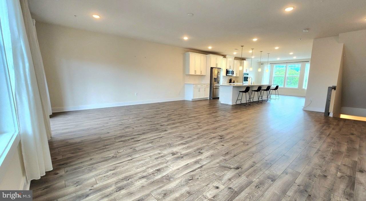 206 Van Buren St #29 - Photo 2 of 40