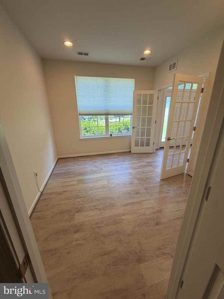 9002 Belo Gate Dr - Photo 4 of 27