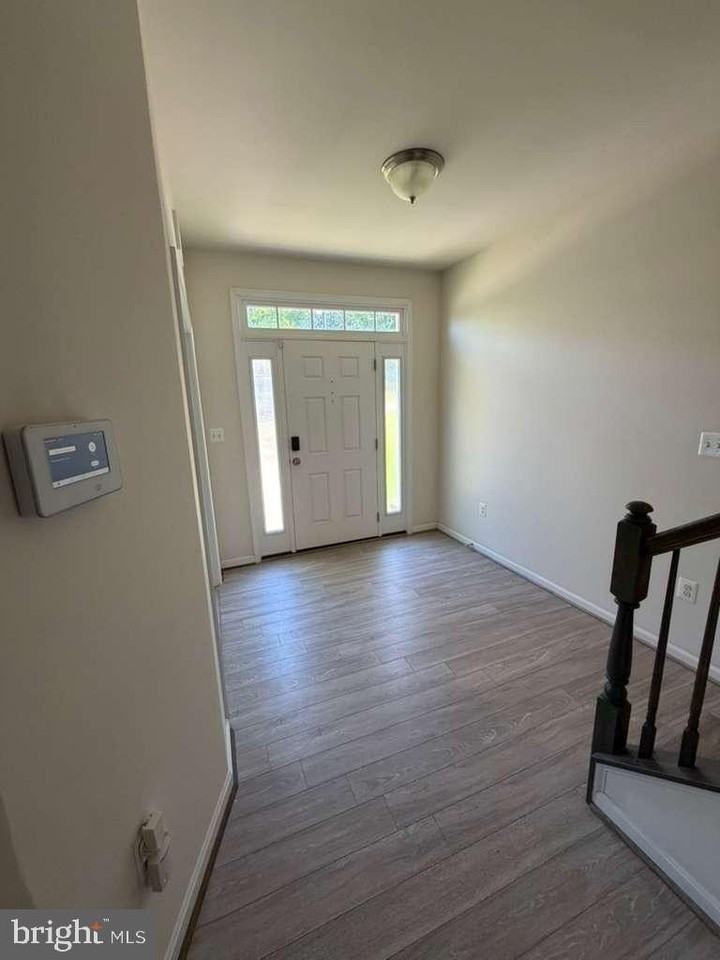 9002 Belo Gate Dr - Photo 6 of 27