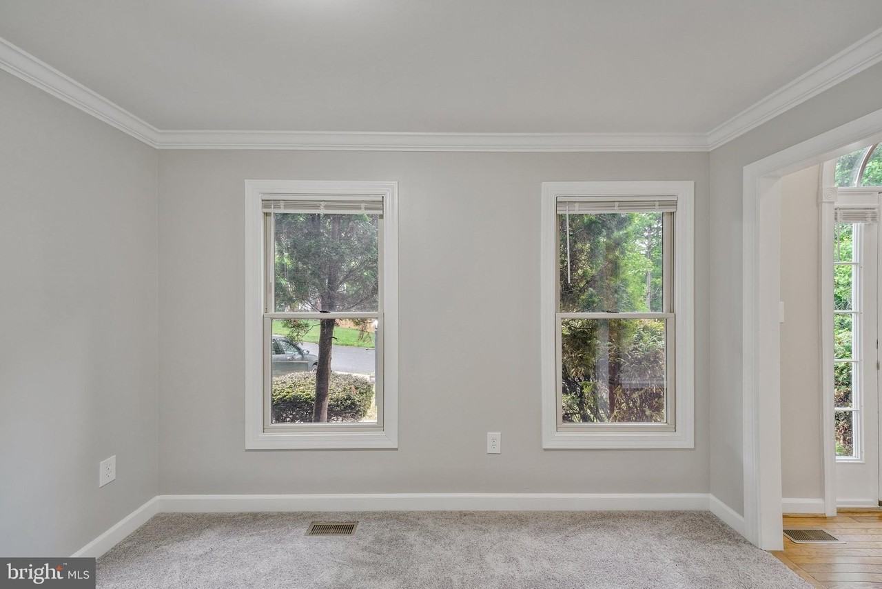 4287 Exeter Dr - Photo 7 of 50