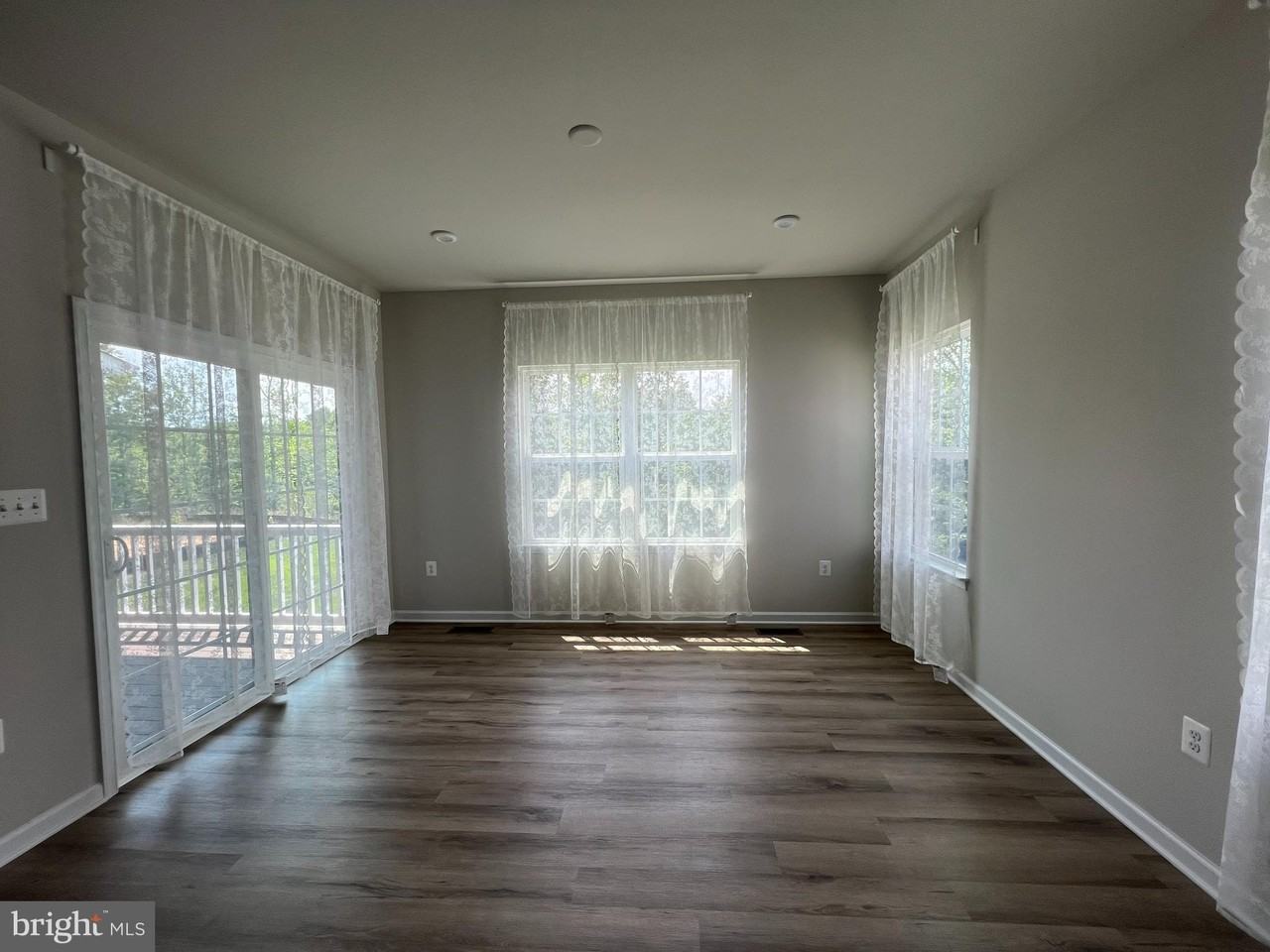 5020 Birch Leaf Cir - Photo 5 of 20
