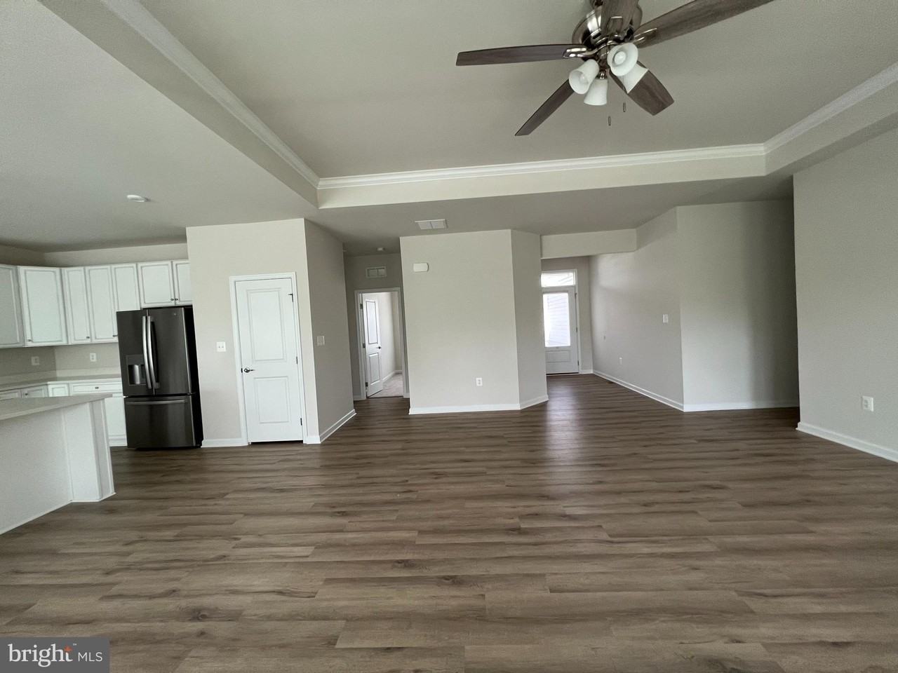 5020 Birch Leaf Cir - Photo 6 of 20