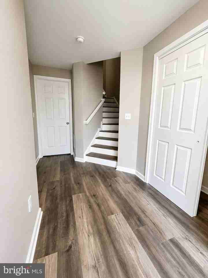 17 Snead Dr - Photo 2 of 50