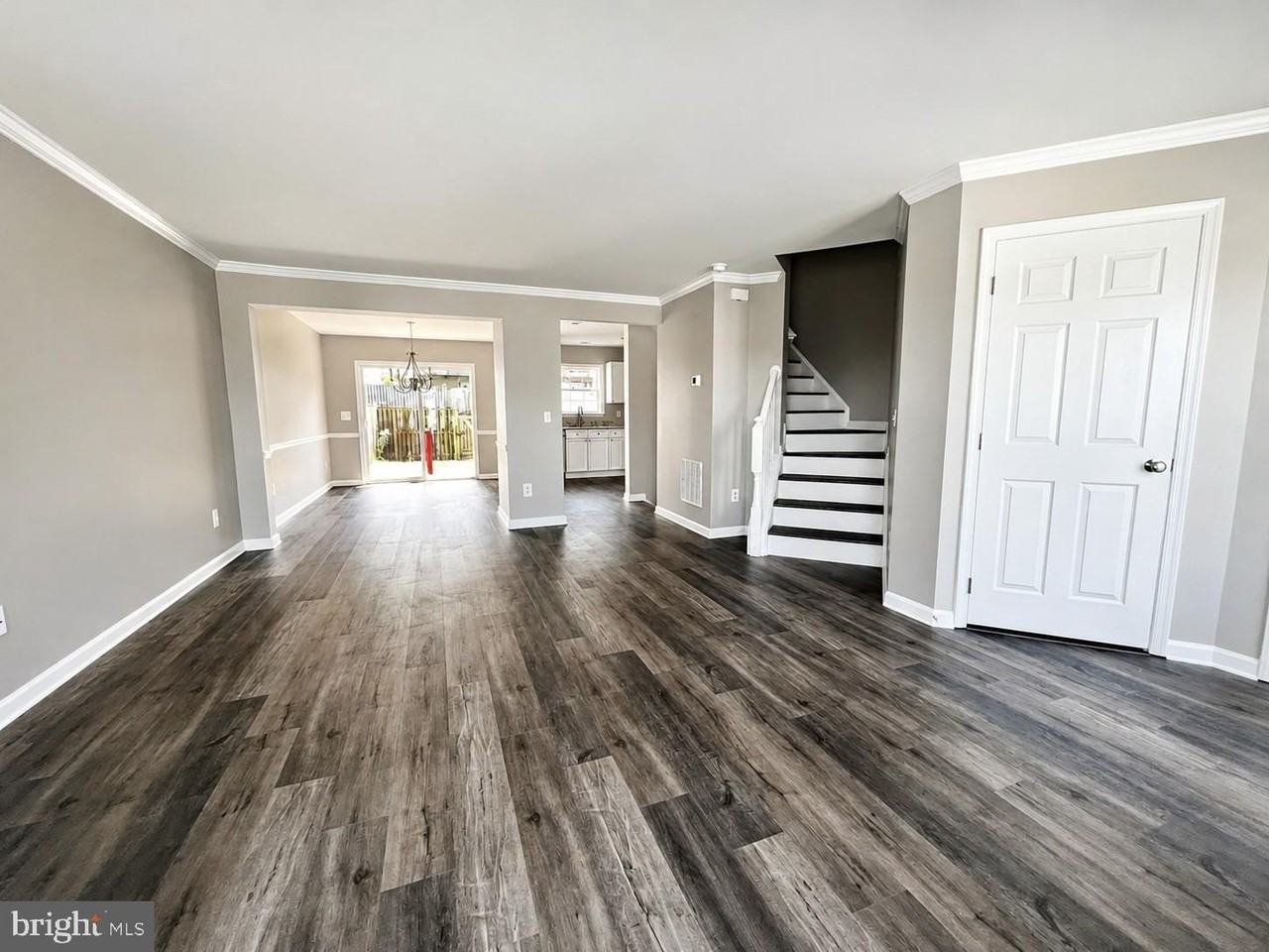 17 Snead Dr - Photo 6 of 50