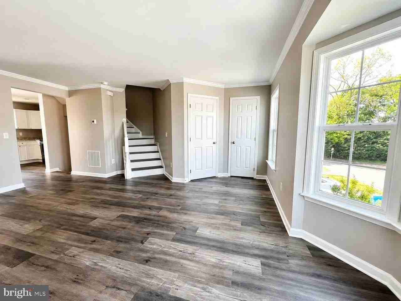 17 Snead Dr - Photo 7 of 50