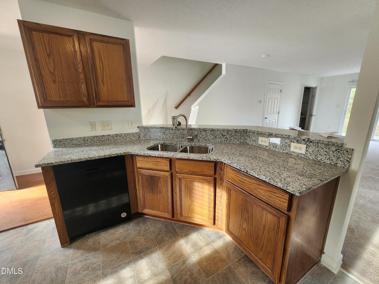 2010 Grassy Banks Dr - Photo 2 of 8