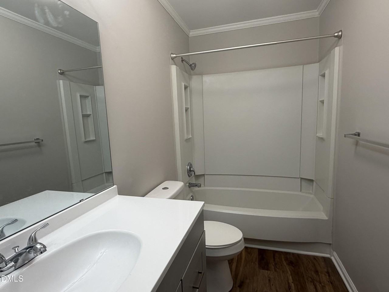 5551 Hamstead Xing - Photo 7 of 11