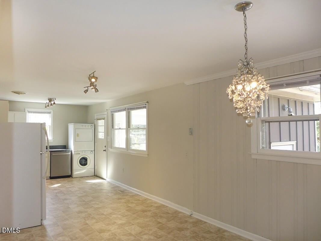424 Ridgefield Rd - Photo 7 of 23