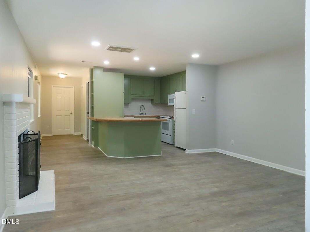 913 Shadylawn Rd #A - Photo 2 of 16