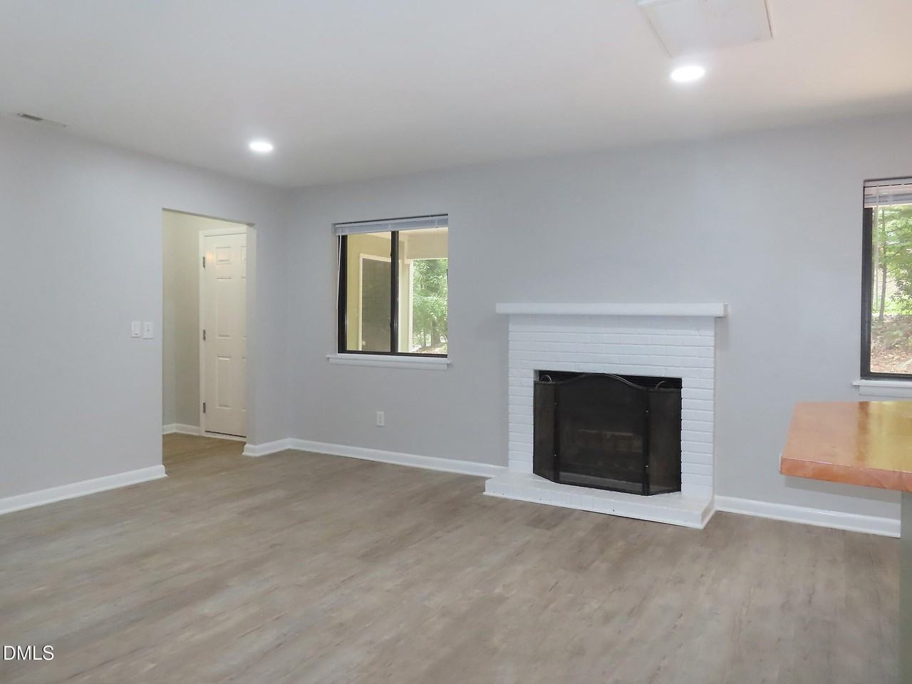 913 Shadylawn Rd #A - Photo 5 of 16