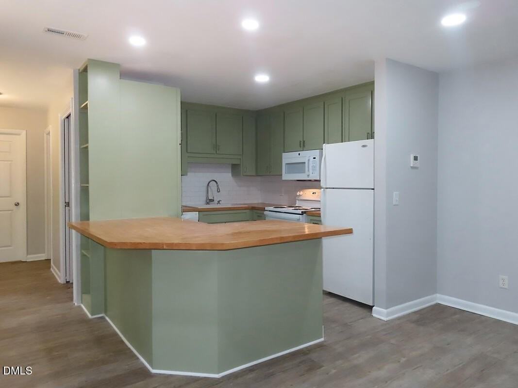 913 Shadylawn Rd #A - Photo 7 of 16