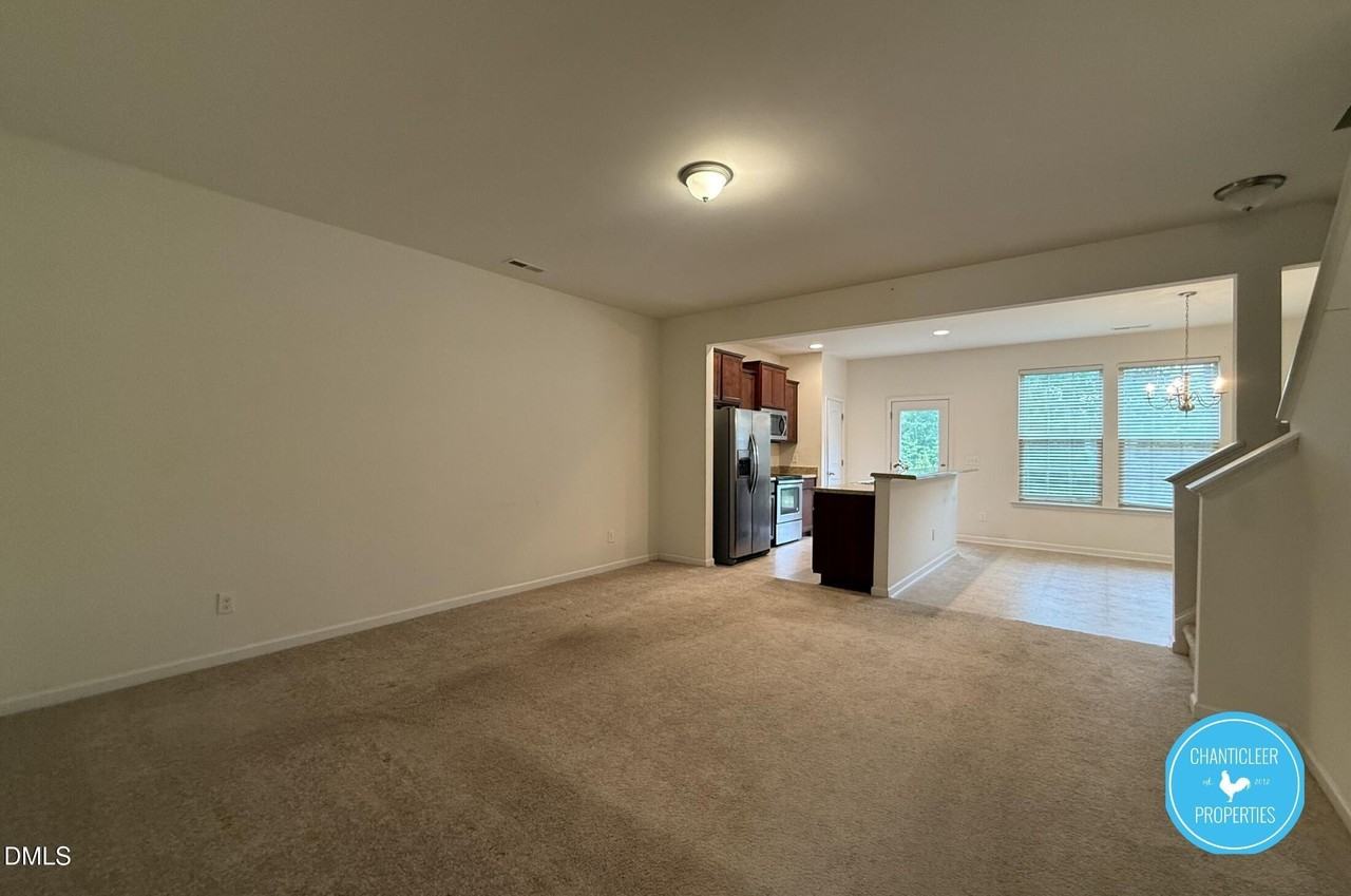49 E Grove Point Dr - Photo 7 of 29