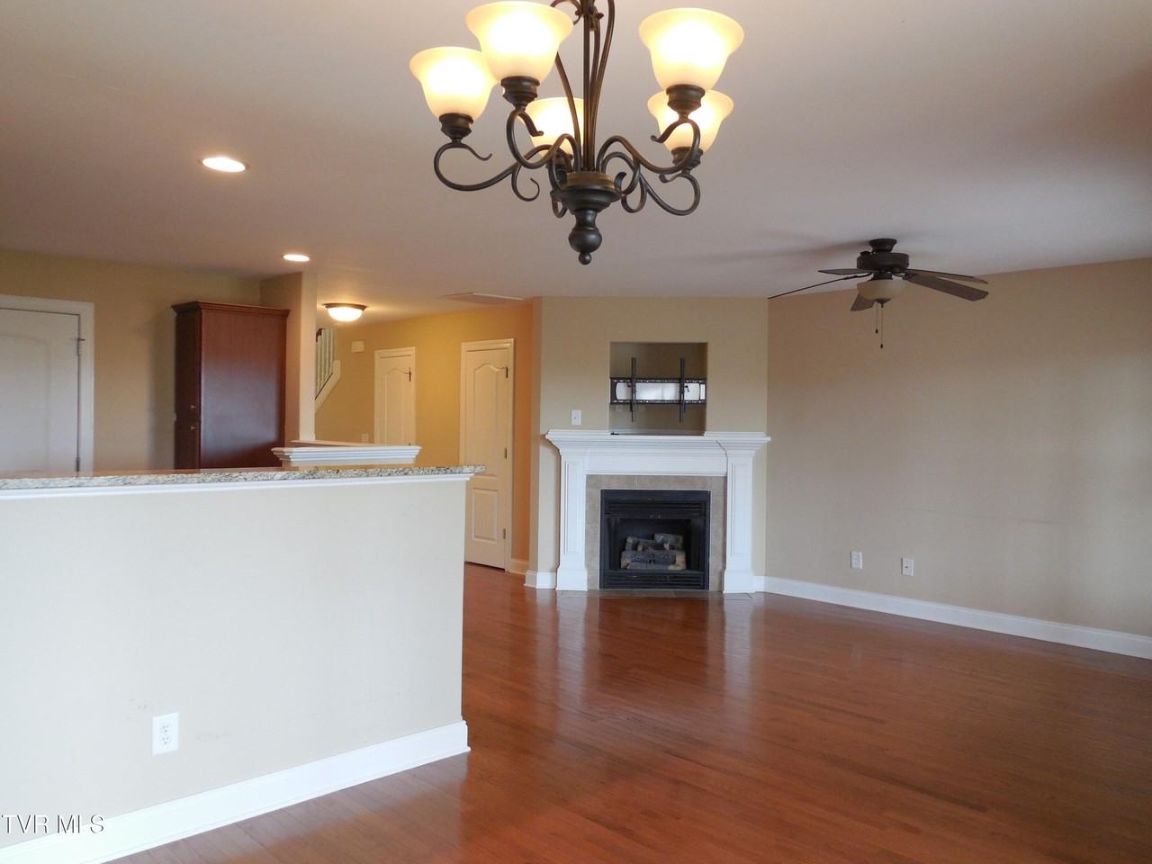 341 Coldwater Dr #0 - Photo 6 of 32