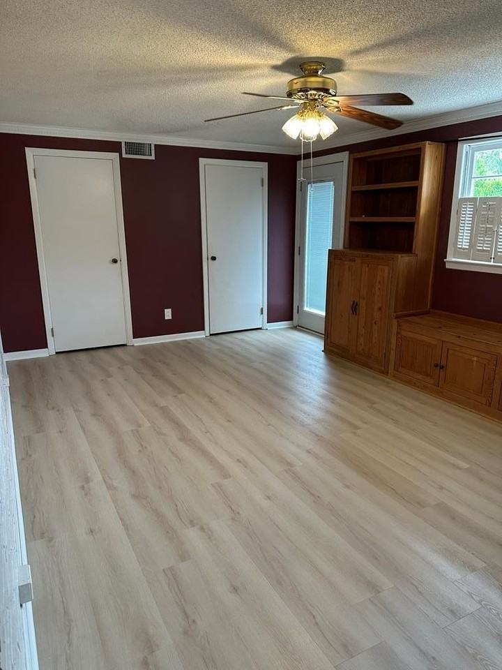 2208 White Oak Dr - Photo 4 of 22