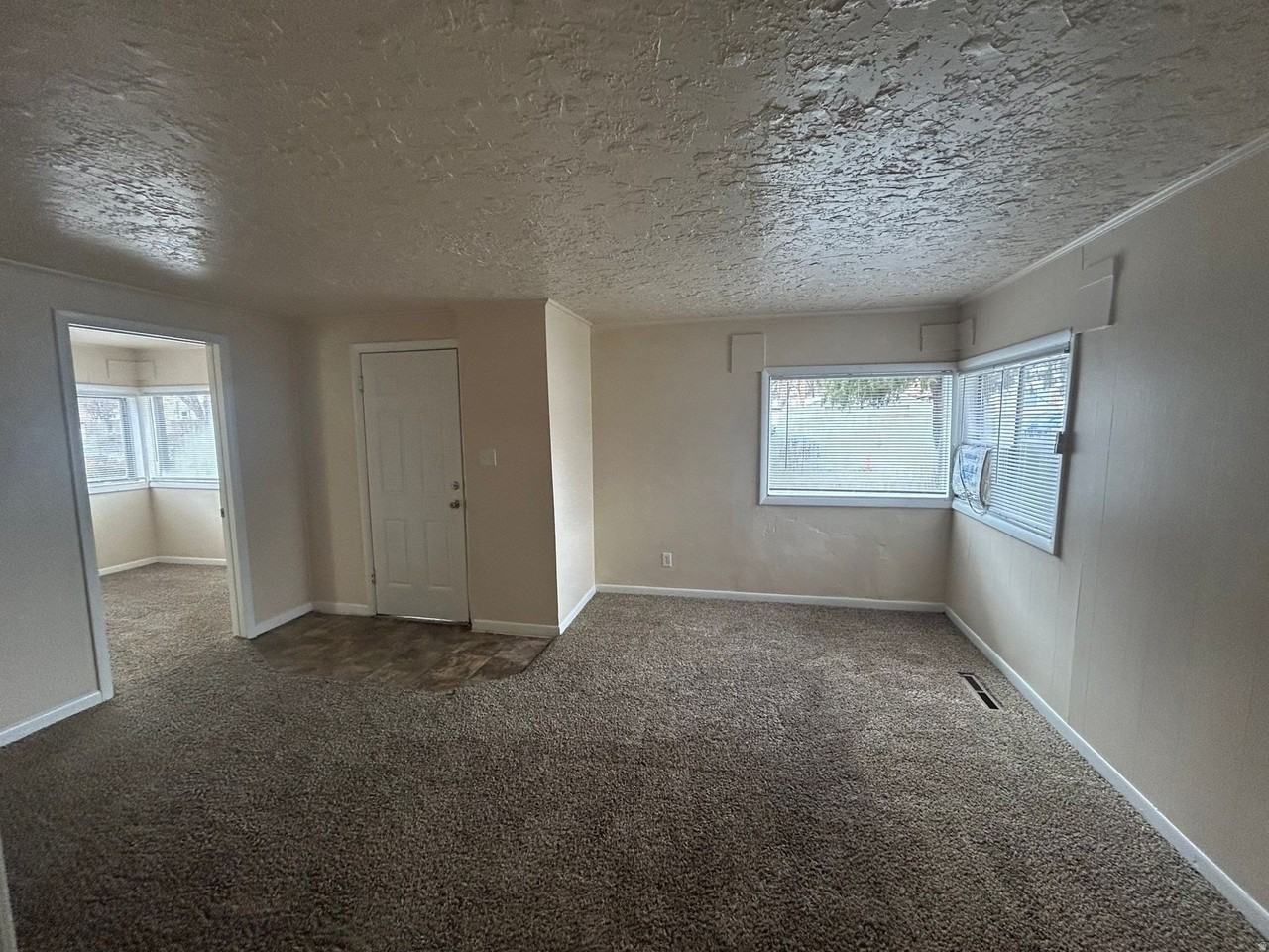 265 E Rigdon Ave #1 - Photo 3 of 15