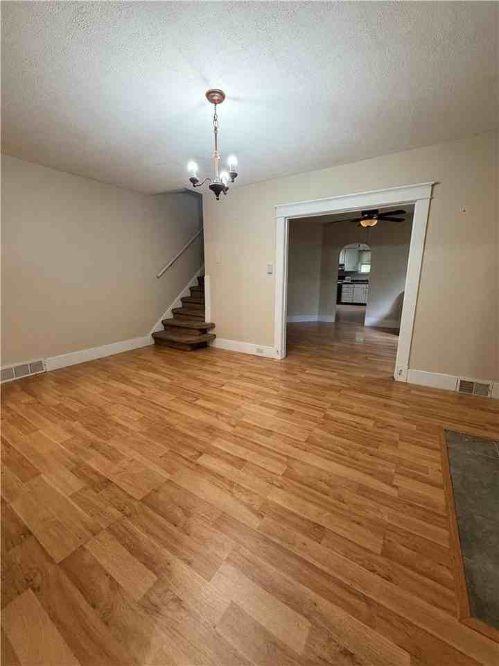 1704 State Ave - Photo 3 of 20