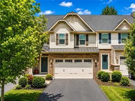 featured image of 433 Fairmont Dr